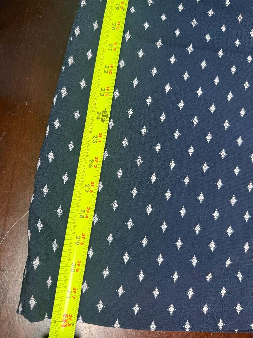 Cabi Track Star Trouser Navy Paisley Border Pants, Side Zip, 14 - Picture 9 of 9